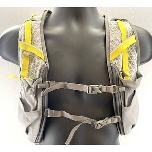 REI brand Swiftland 5 Hydration Vest Men's M/L 10L Grey/Yellow EUC